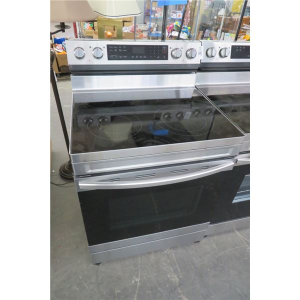 Samsung Electric Flattop Range/Oven - Used - Side Dent