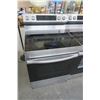 Image 1 : Samsung Electric Flattop Range/Oven - Used - Side Dent