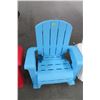 Image 3 : 9 Pc. Red White & Blue Child's Arm Chairs 9 X $ - 3 of Each Color