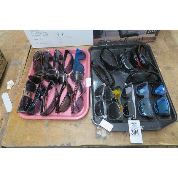 Tray Lot of Fashion Sunglasses