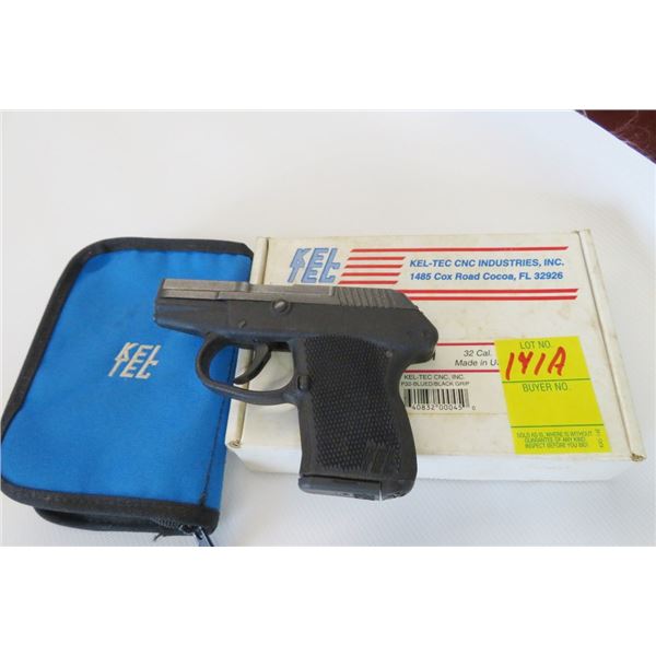 Kel Tec P-32 .32 cal Mini Pistol / Snub w/Soft Case & Extra Clip & Manual s/n 36054