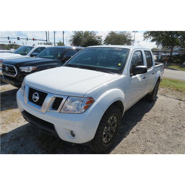 2016 Nissan Frontier Desert Runner Crew Cab P/U