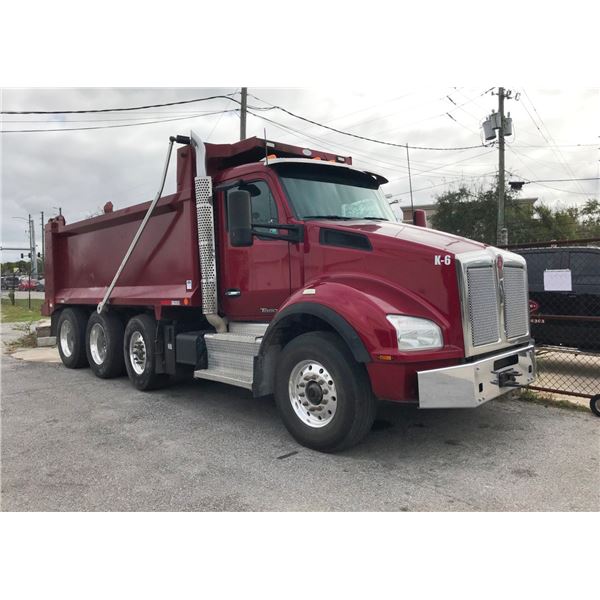 2016 Kenworth T880 3 AXL Dump Truck