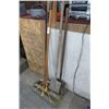 Image 1 : Shovels & Brooms