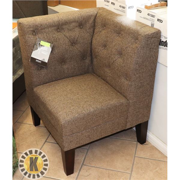 SIGNATURE DESIGN BY ASHLEY CORNER SEATING