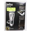 Image 1 : BRAUN SERIES 9 SHAVER KIT