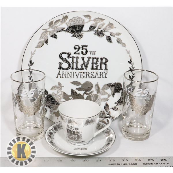 BOX OF 25TH SILVER ANNIVERSARY TABLEWARE