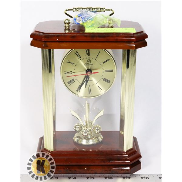 SMALL MANTLE CLOCK