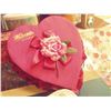 Image 2 : VALENTINE'S DAY GIFT BOX WITH ASSORTED JEWELRY