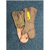 Image 1 : World War II 1943 dated pair of mismatched gloves - one Canadian/ one British