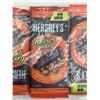Image 2 : Hershey's Reese's Pieces Candy Bars (6 x 105g)
