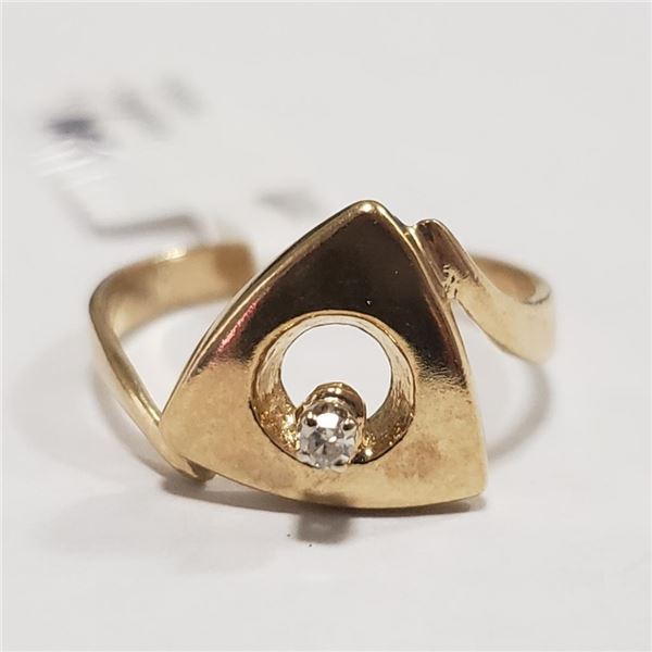 $1200 10K  Diamond(0.01ct) Ring