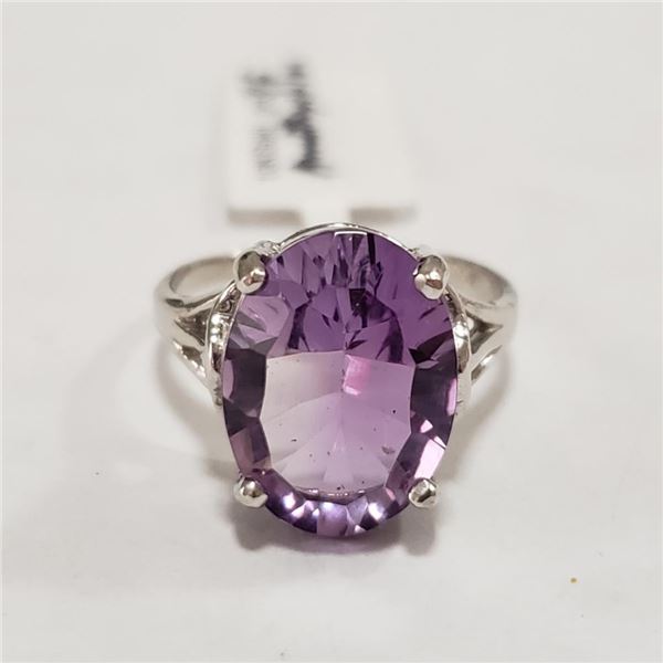 $2000 10K  Amethyst(10ct) Ring