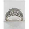 Image 1 : Ladies 14K White Gold Anniversary Ring 1.08 ct Diamond Square and Baquette Cut Solitaires. with Appr