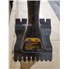 Image 2 : *NEW* Garant Pro Series, Industrial grade roofer spade. 7 in. steel blade, one-piece unique head des