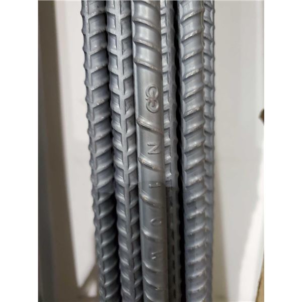 *NEW* Lot of 22, 8 Foot Rebar