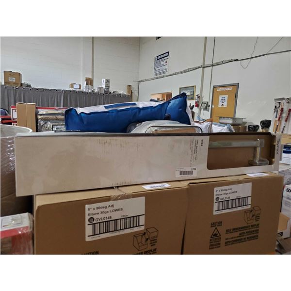 *NEW* Taymor Qube 24-in Polish Chrome Single Towel Bar