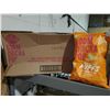 Image 1 : Boom Chicka Pop White Cheddar Puffs 12X170g