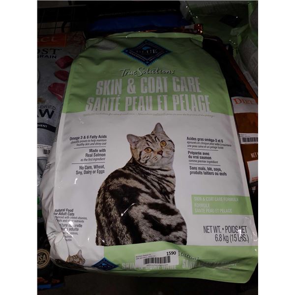 Blue Buffalo Skin & Coat Care Salmon Cat Kibble  No Corn, Wheat, Soy, Dairy or Eggs 15Lbs