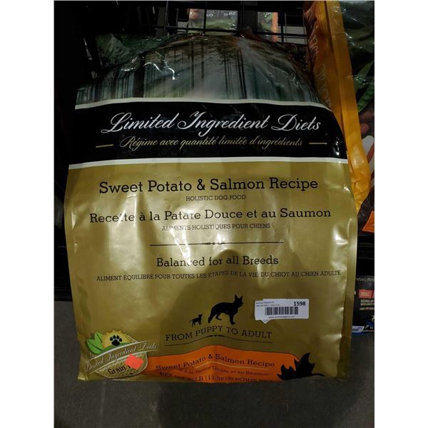 Canadian Naturals Sweet Potato & Slamon Limited ingredient Dog Kibble 25Lbs
