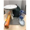 Image 2 : Multi Cat Sindow Perch / Cat Bed / Water Dish and Scratching Tower