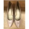 Image 1 : SAKS FIFTH AVENUE - Ladies Dress Shoes - Size 8 - Movie Set Clothing - Some Wear