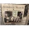 Image 2 : Avondale Manor - 5 Piece Queen Quilt Set