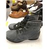 Image 2 : Grey Leather Sorel Boots - Men's Size 11 - New
