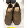 Image 1 : Men's Brown Leather Shoes - Clog Style - Dansko - Size 42 - New