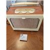 Image 2 : Vintage 1959 Ever Ready Sky Queen 4 Valve Battery Radio (In working condition)