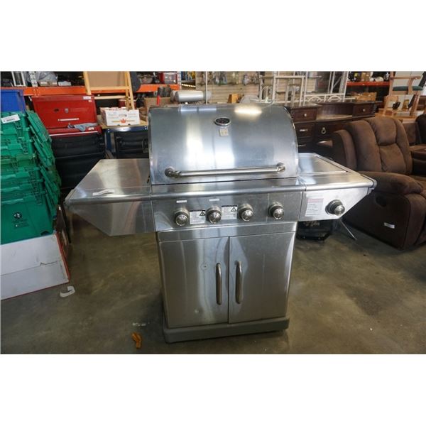 TERRA GEAR 5 BURNER PROPANE GRILL WITH ROTISSERIE MOTOR  AND ACCESSORIES