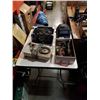 Image 1 : WELDING MASK, OIL CANS, CHAIN AND ELEMENT