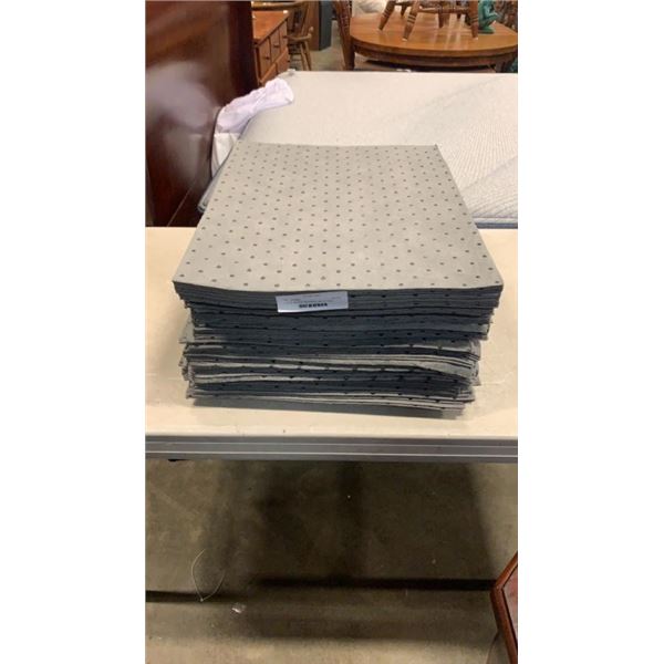 LOT OF 100 NEW ABSORBANT 16"X19" PADS