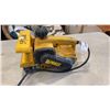 Image 2 : DEWALT BELT SANDER