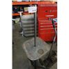 Image 2 : WELDING TANK CART AND FOOT PRESS STAND