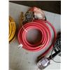 Image 3 : 2 AIR HOSES AND TORUBLE LIGHT