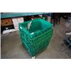 Image 2 : 7 STACKING TOTES WITH BUILT IN LIDS