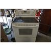 Image 1 : KENMORE SELF CLEANING OVEN WITH GLASSTOP WORKING WITH ONE BURNER OUT