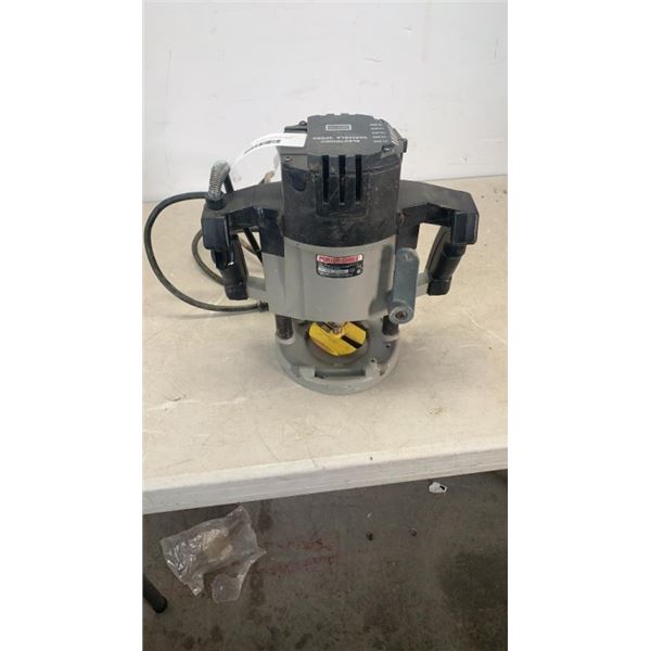 PORTER CABLE VARIABLE SPEED PLUNGE ROUTER -WORKING