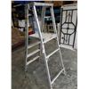 Image 2 : ALUMINUM PLATFORM LADDER