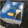 Image 3 : AS NEW INSIGNIA 3.2L MECHANICAL CONTROL AIR FRYER IN BOX