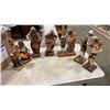 Image 1 : 7 PAPER MACHE FIGURES