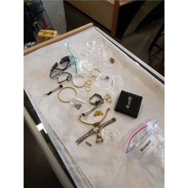 LOT OF JEWELRY, GUESS SUNGLASSES AND ALBERTA COLLECTOR COIN