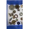 Image 2 : TRAY OF VINTAGE BROACHES PRE 1950