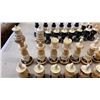 Image 6 : COMPLETE CHESS BOARD WITH CHESS PIECES