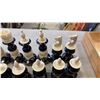 Image 9 : COMPLETE CHESS BOARD WITH CHESS PIECES
