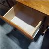 Image 9 : PINE 7 DRAWER DRESSER AND 2 DRAWER NIGHTSTAND