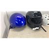 Image 2 : 2 MOTORCYCLE HELMETS AND 2 BIKE HELMETS