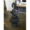 Image 2 : MASSAGE THERAPY CHAIR