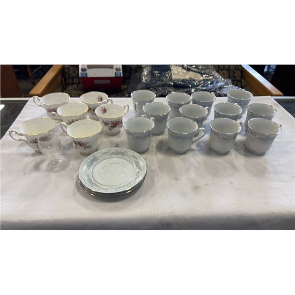 LOT OF ROYAL ALBERT LAVENDER ROSE AND OTHER CHINA